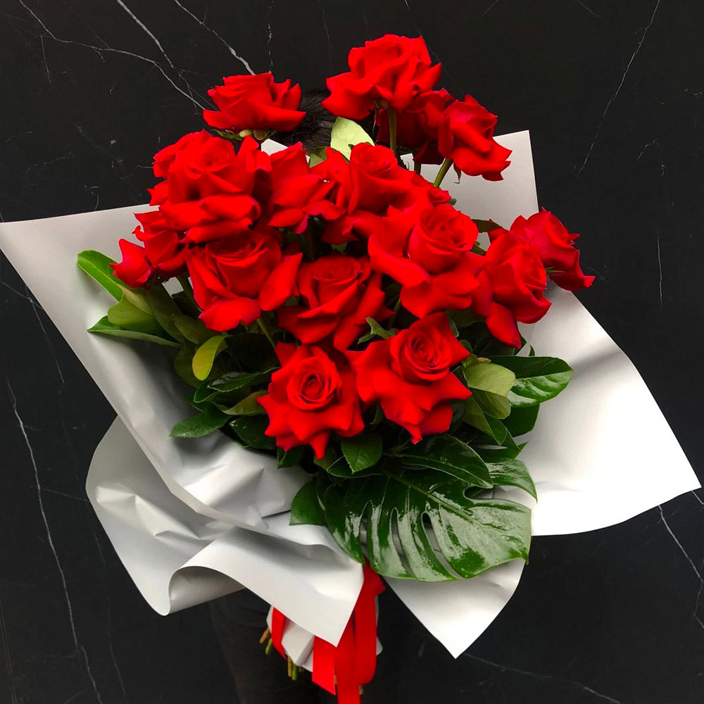 Lover Columbian Red Roses - Floral Desire Studio Sydney 